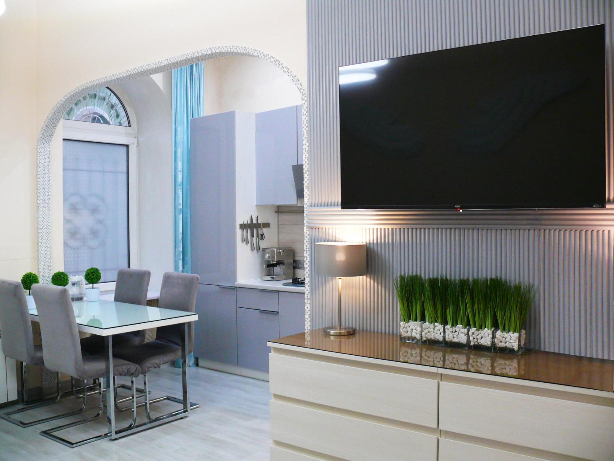 Apartment Luxury Centre Located Киев Екстериор снимка