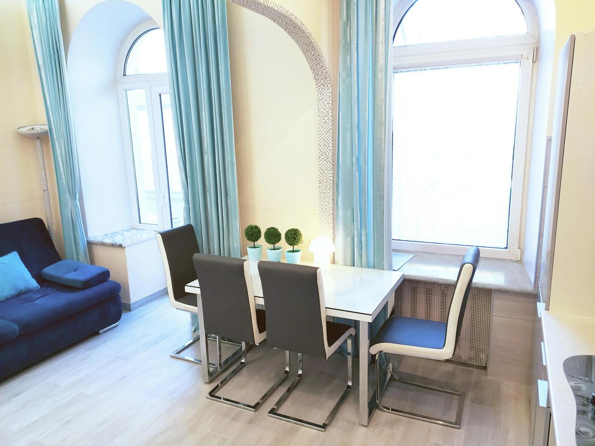 Apartment Luxury Centre Located Киев Екстериор снимка